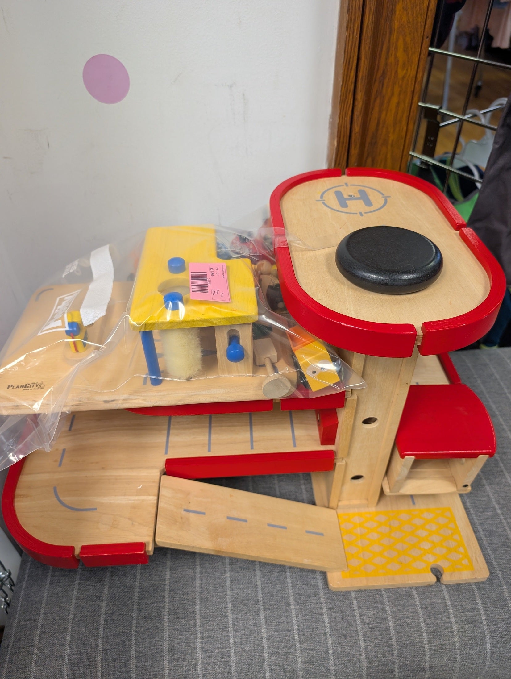Plan toys wood parking garage