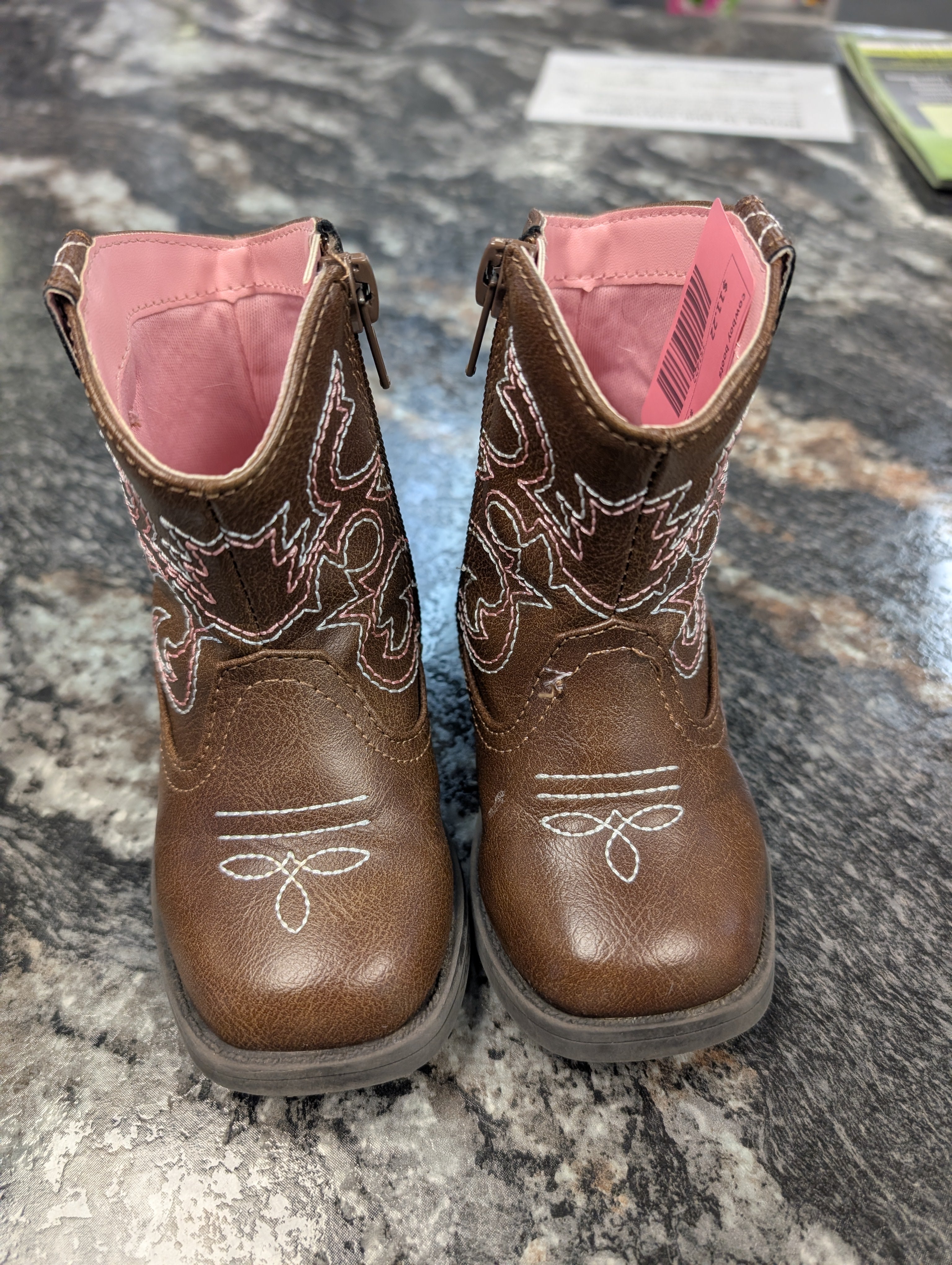 bn  cowboy boots, 6