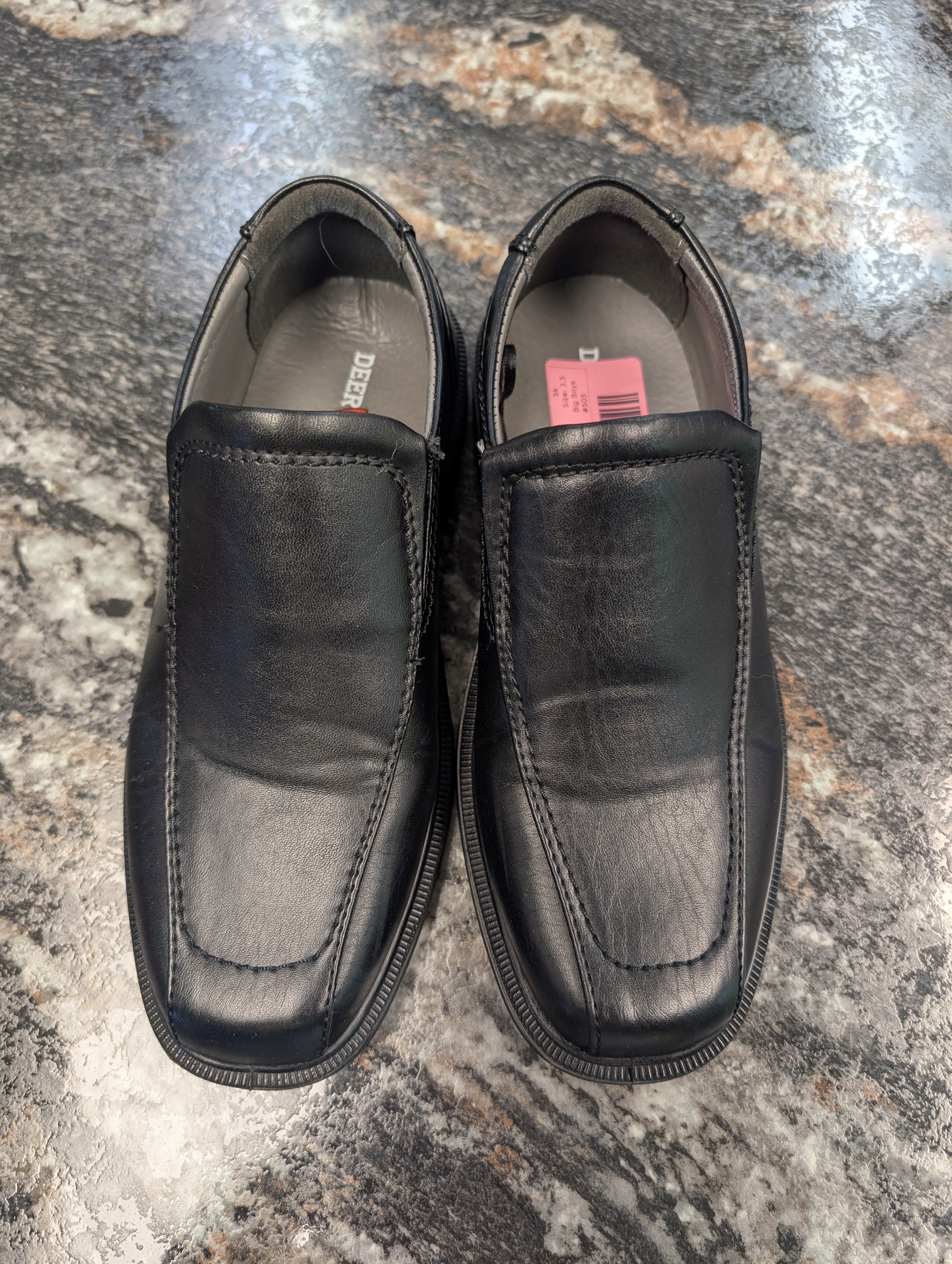 bk deer stag shoes new, 3.5