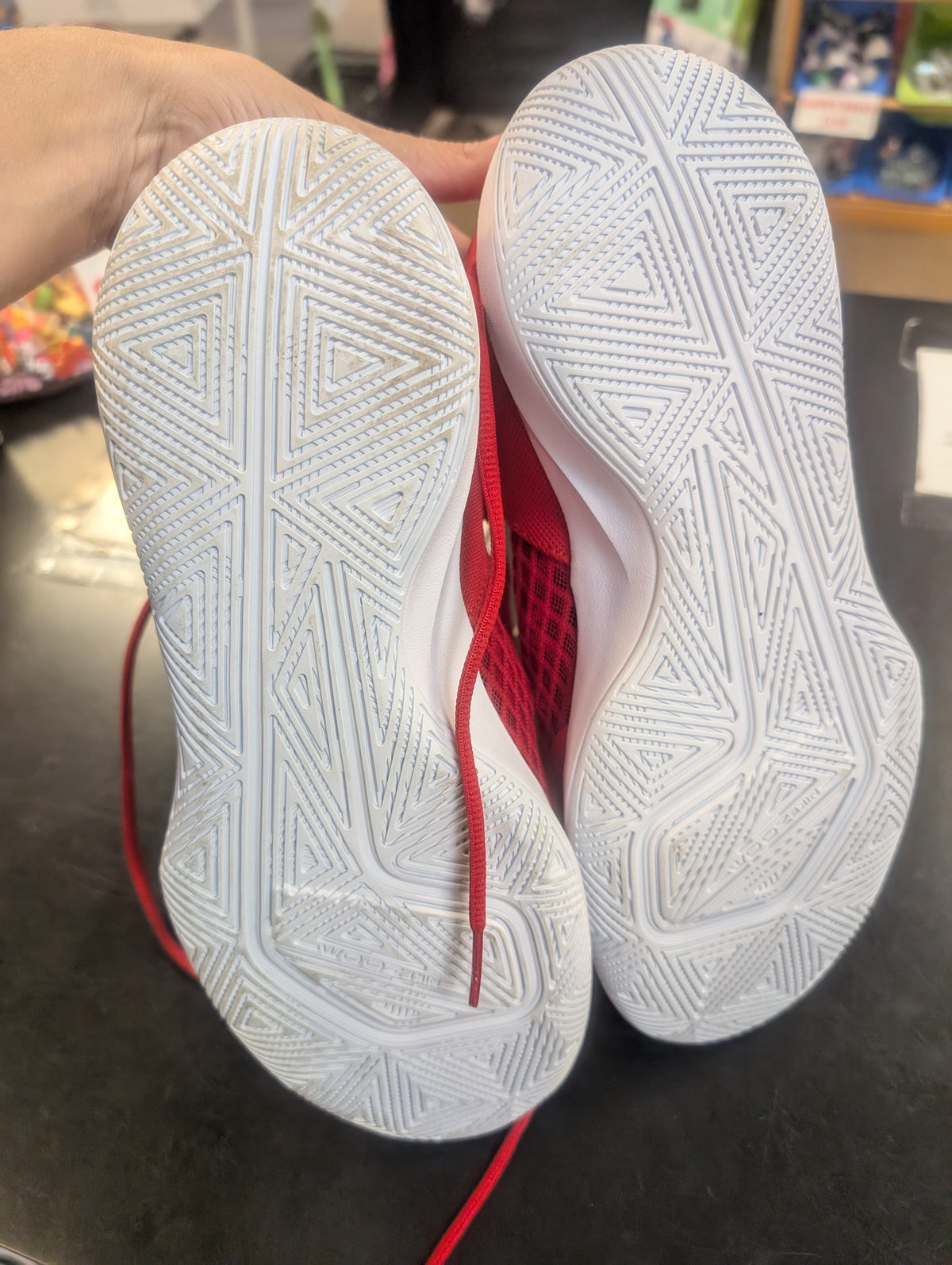 r nike sneaker, 11