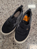 b old navy sneaker, 9