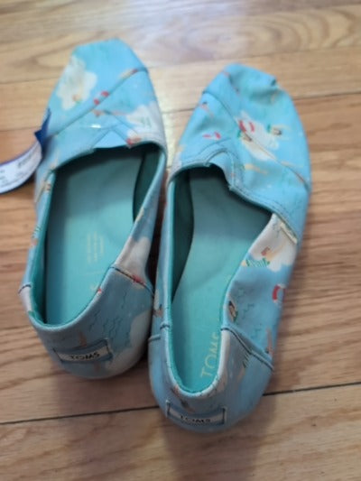 Blue  Toms, 8.5