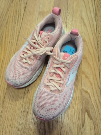 pink new balance  sneaker, 7