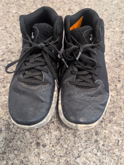 bk under armour  sneaker, 6