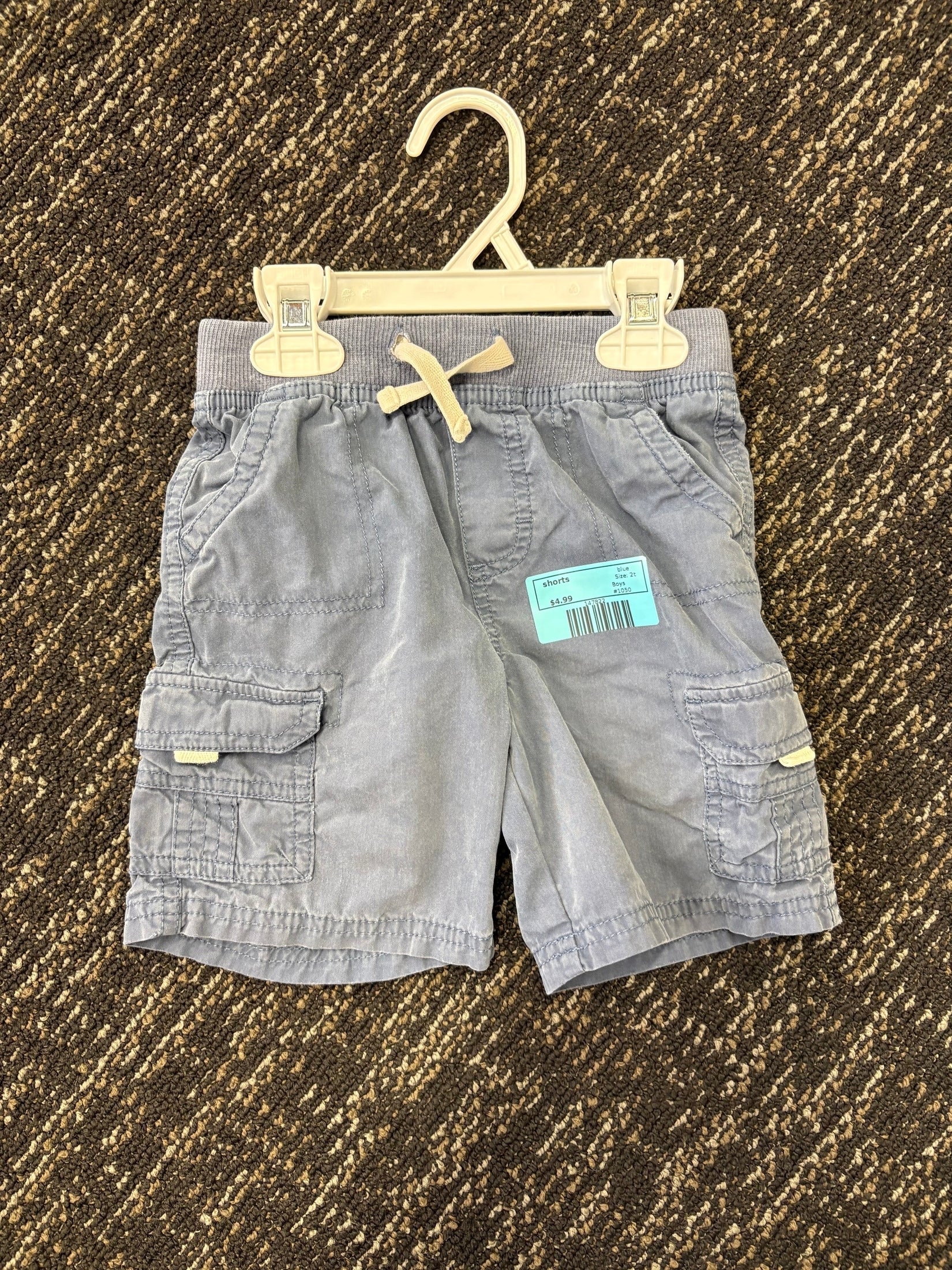 blue  shorts, 2t