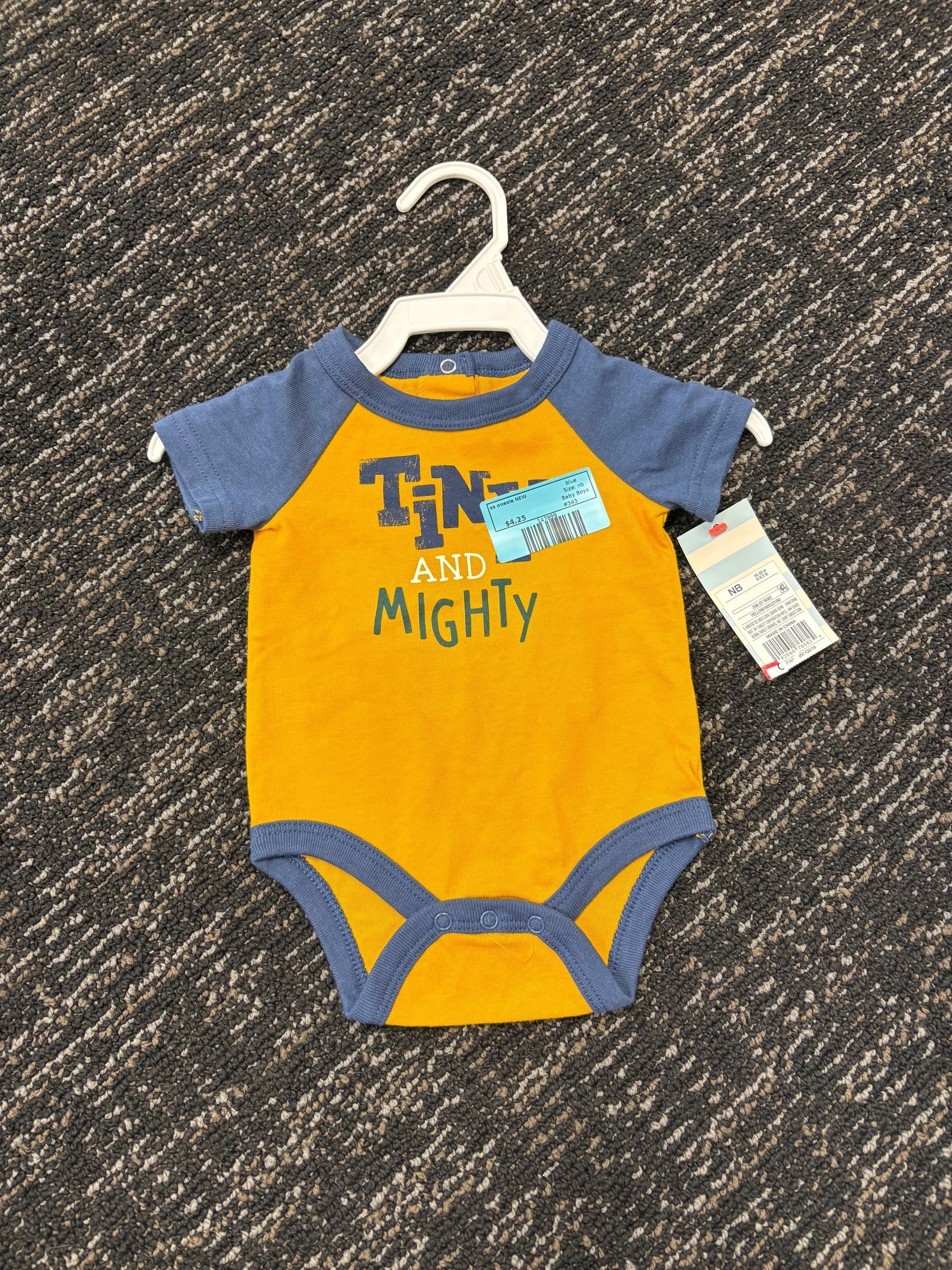 blue  ss onesie NEW, nb