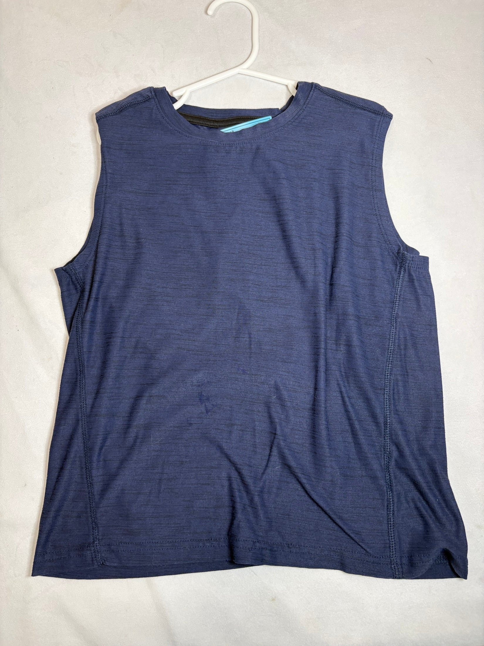 blue  tank, 8
