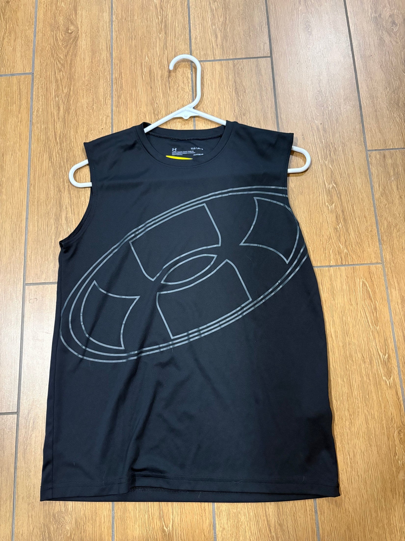 Blk  UA Tank, 14/16