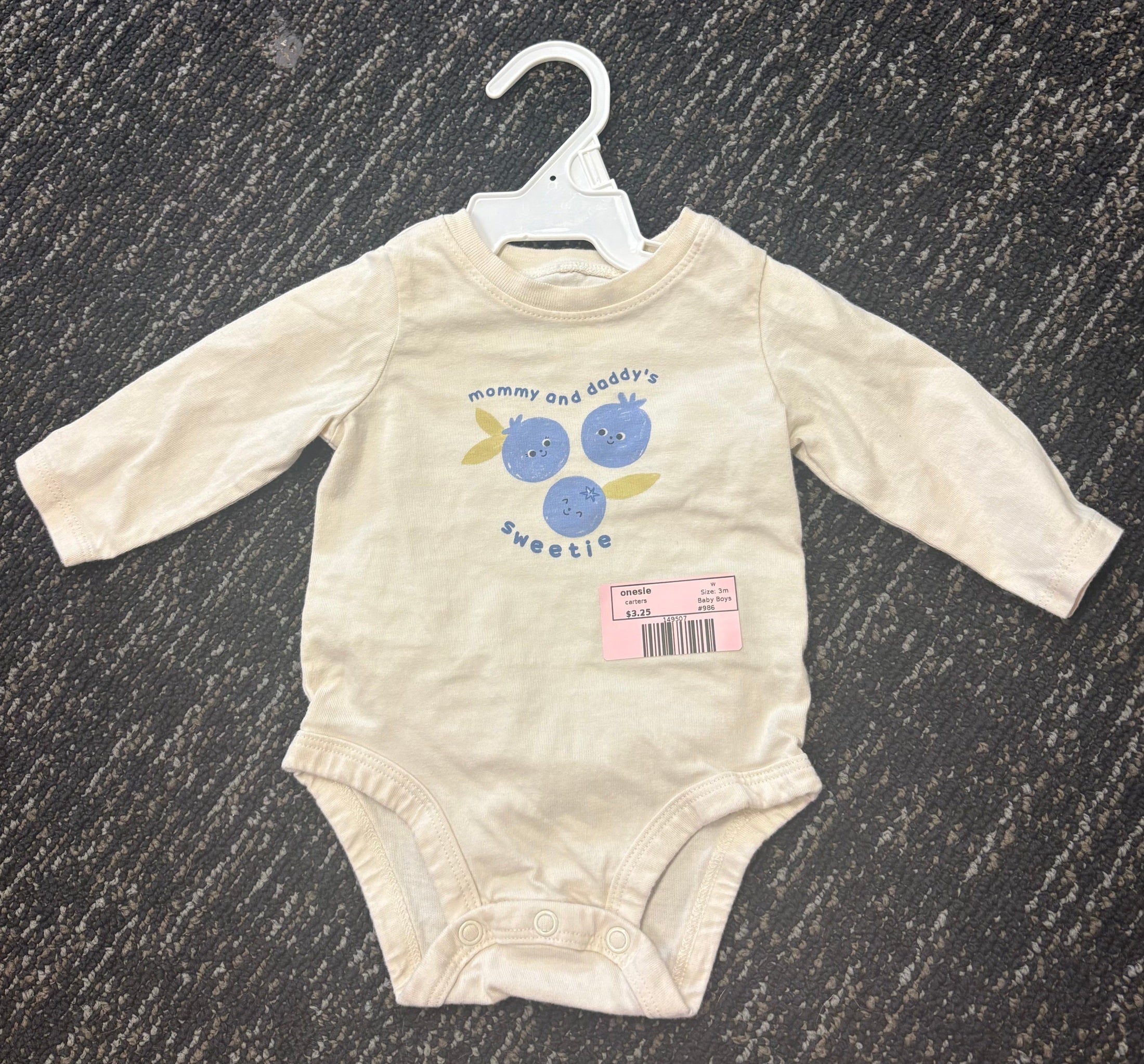 w carters onesie, 3m