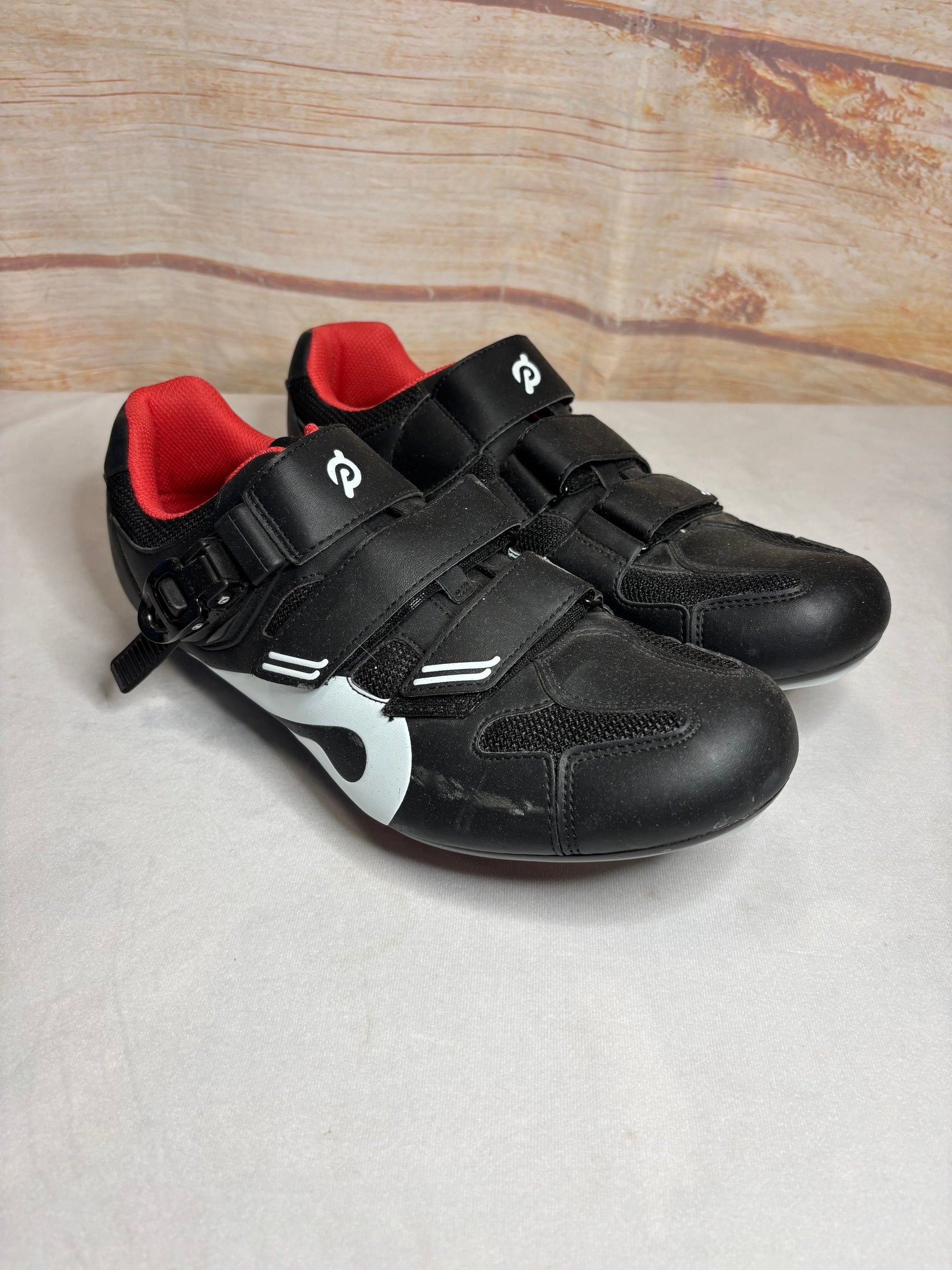 Blk  Peleton Shoes, 45