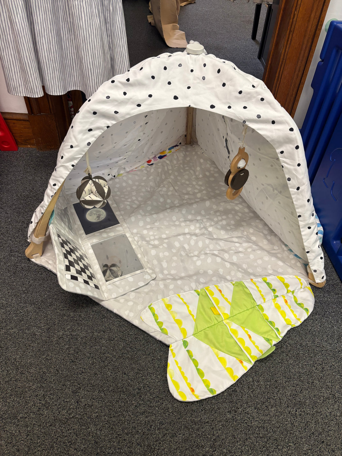 lovevry play gym