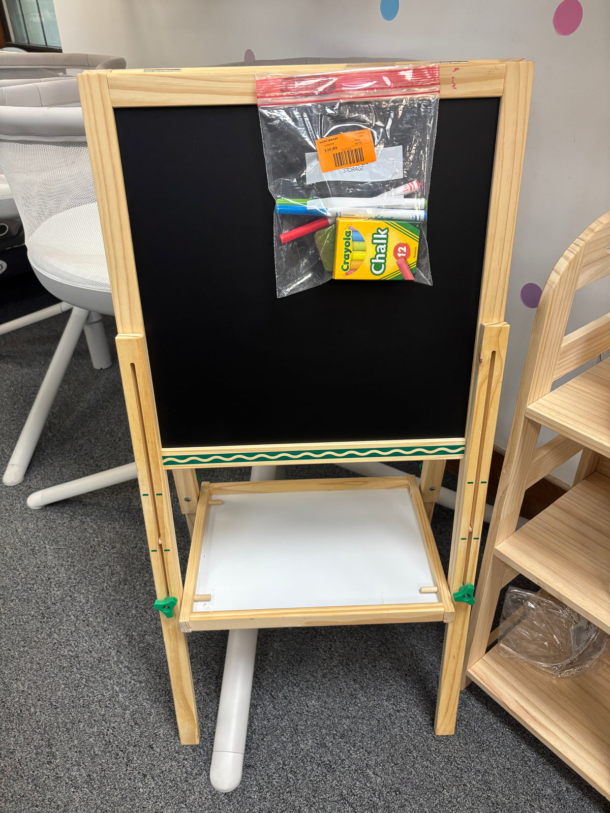 wooden crayola mini easel