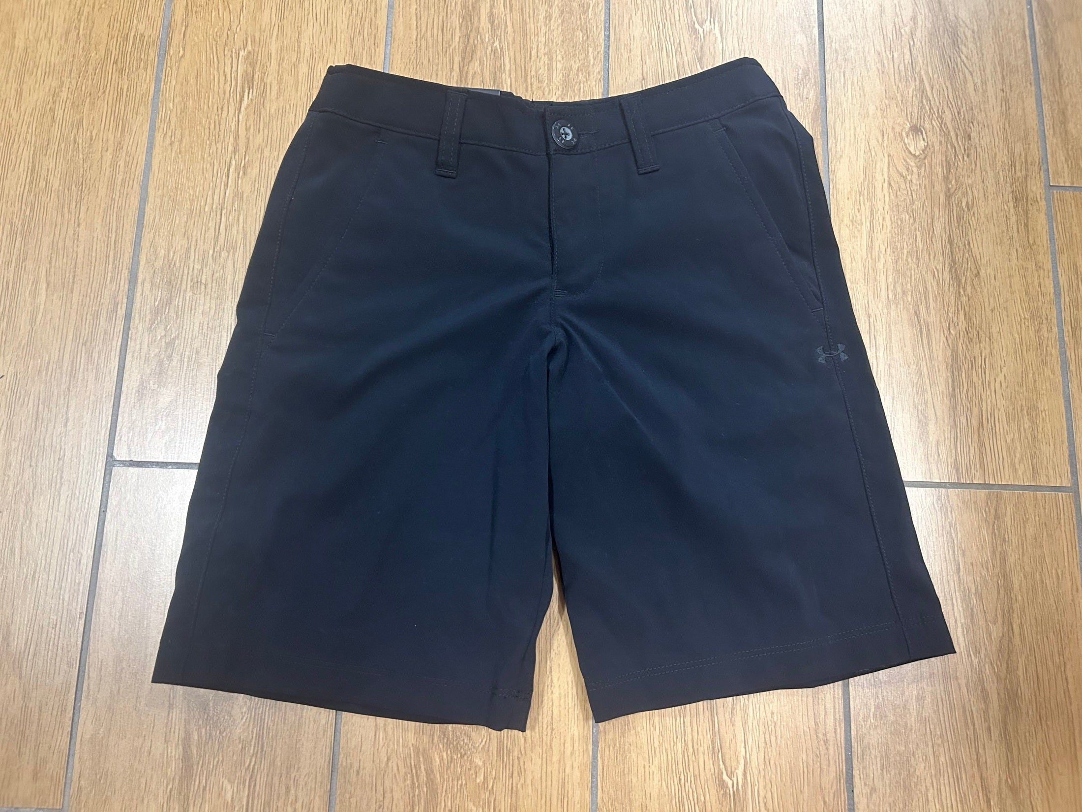 bk under armour  shorts new, 8