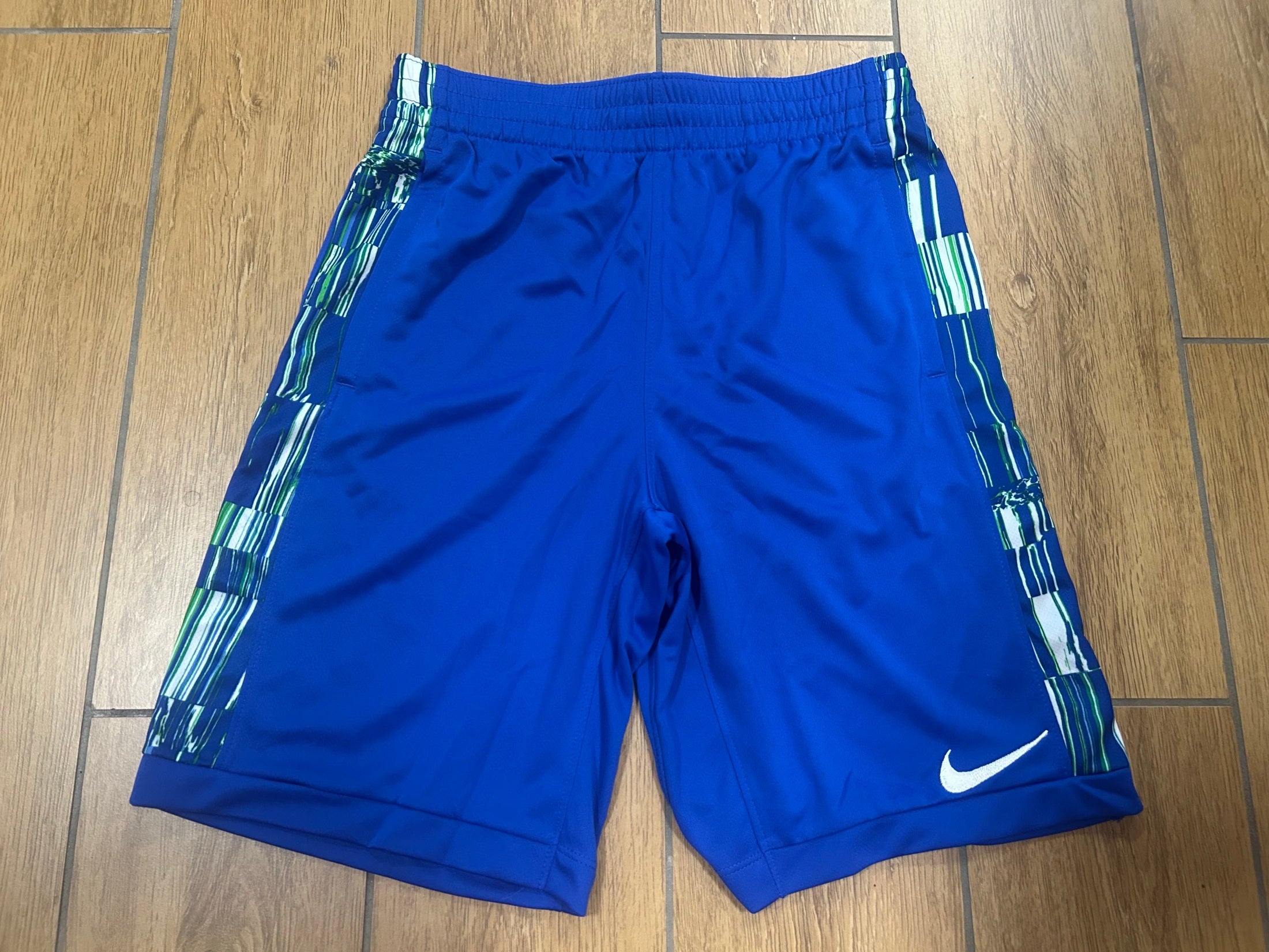 bu nike shorts new, 14/16