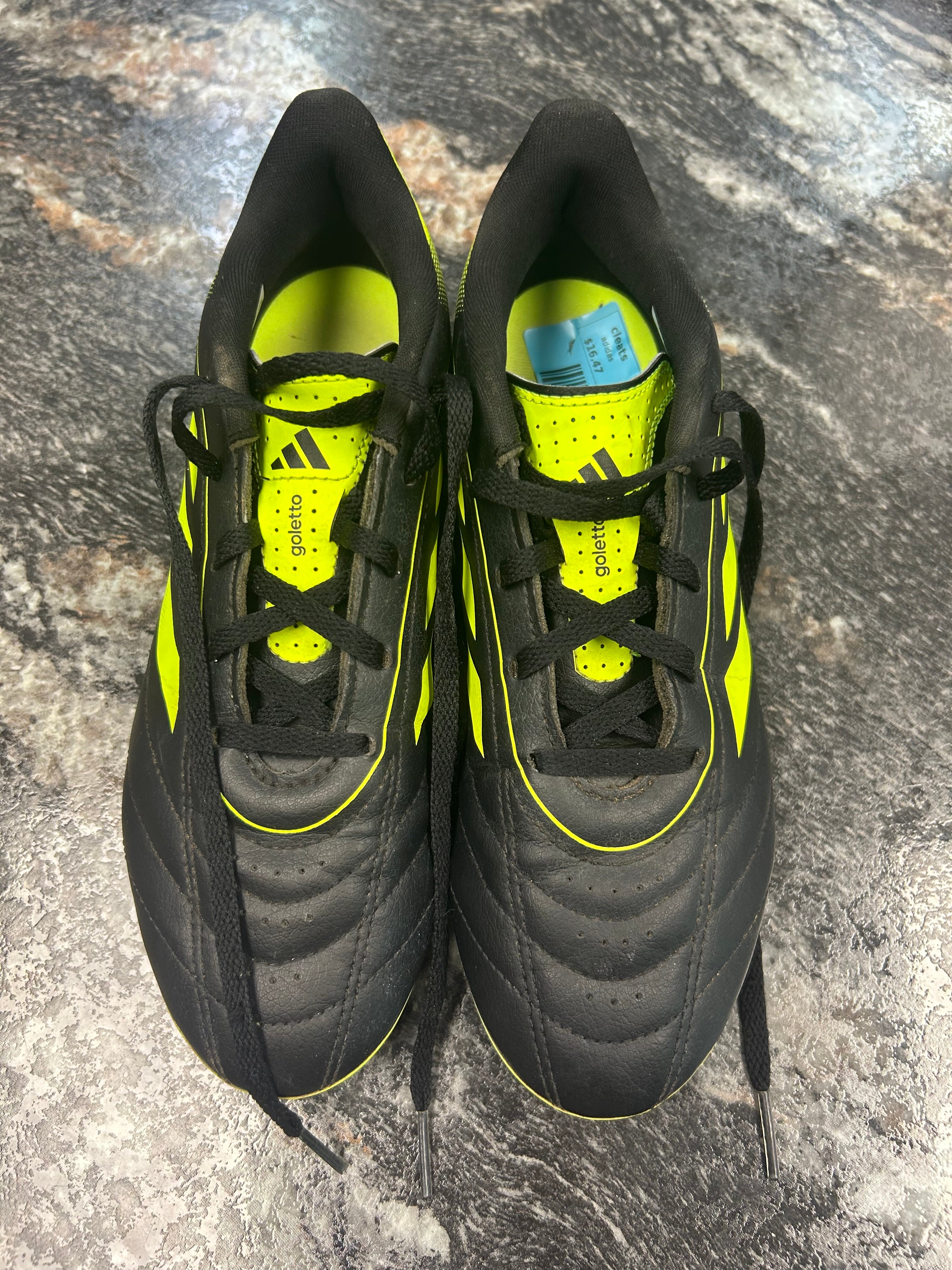 blk adidas cleats, 5