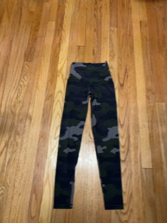 camo aerie legging, s