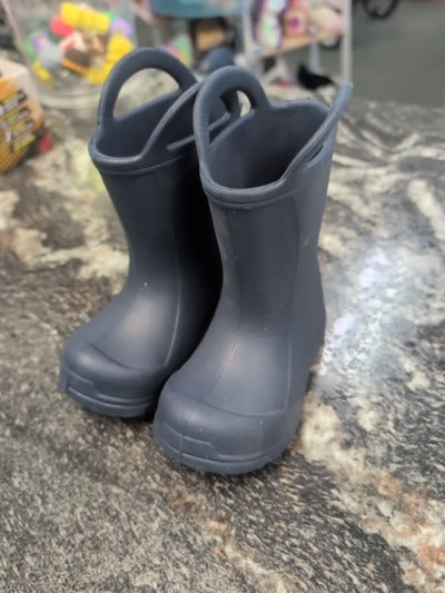 bu bear paw rain boots, 4