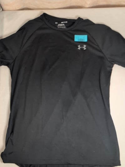 bk under armour  t, s