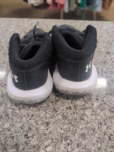 bk under armour  sneaker, 6